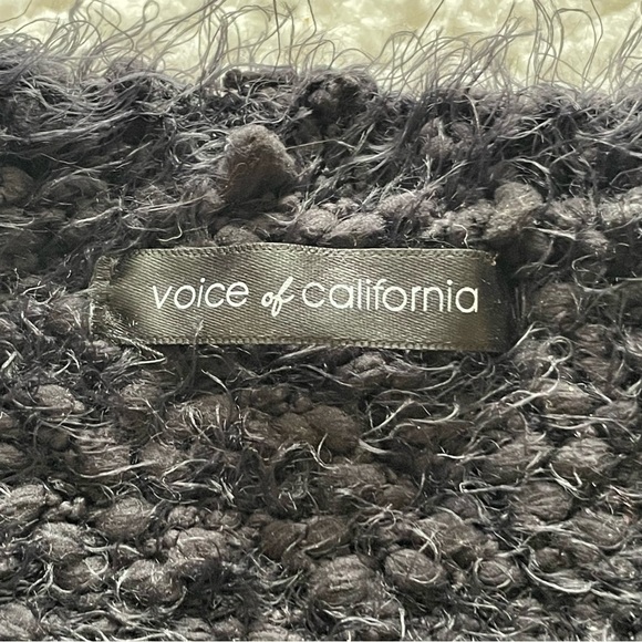 𝅺✅HOST Pick✅ Voice of California Long Sweater, Large/XL - Picture 4 of 11